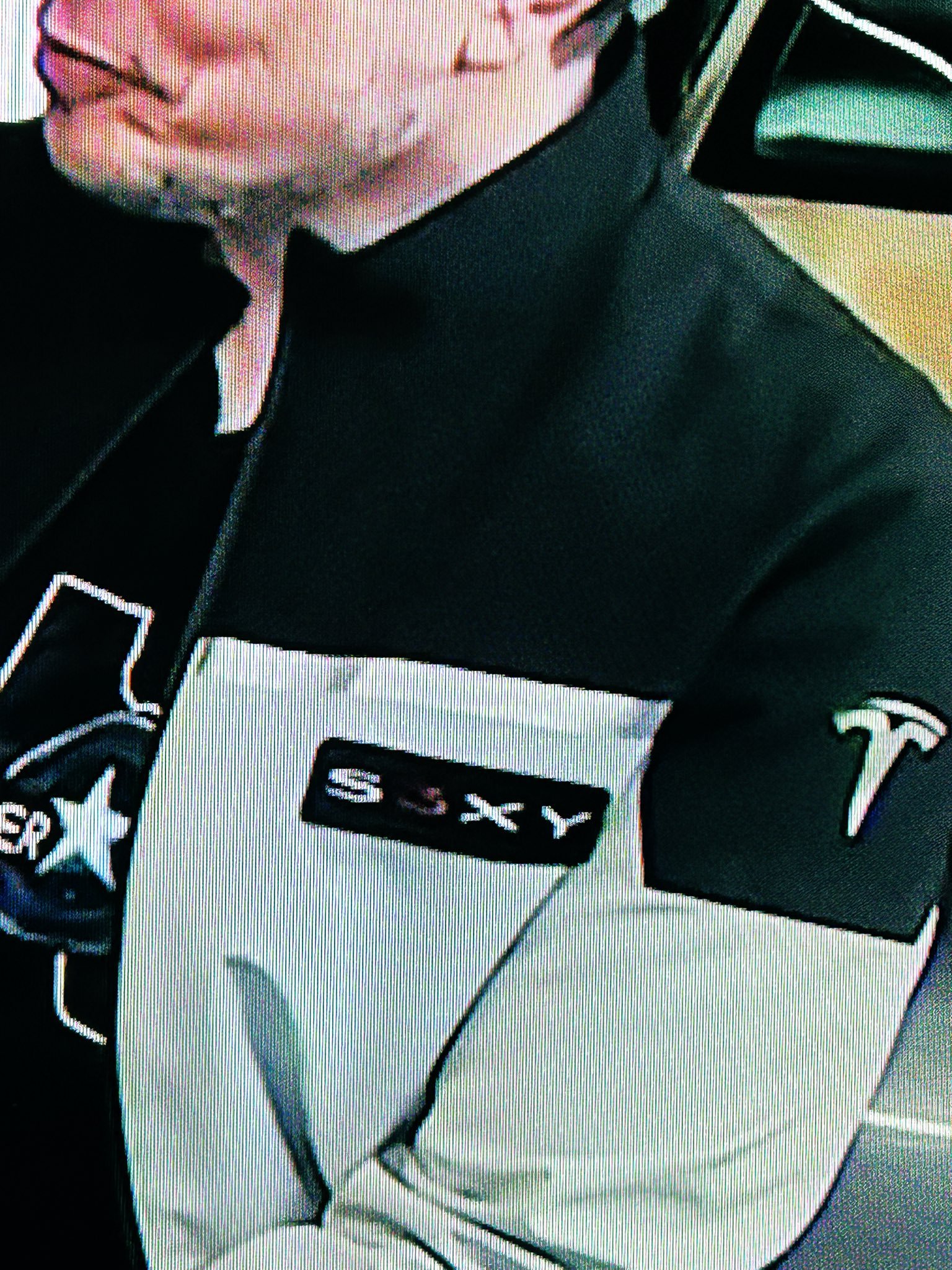 GrbkniZbIAAiC9a.jpg